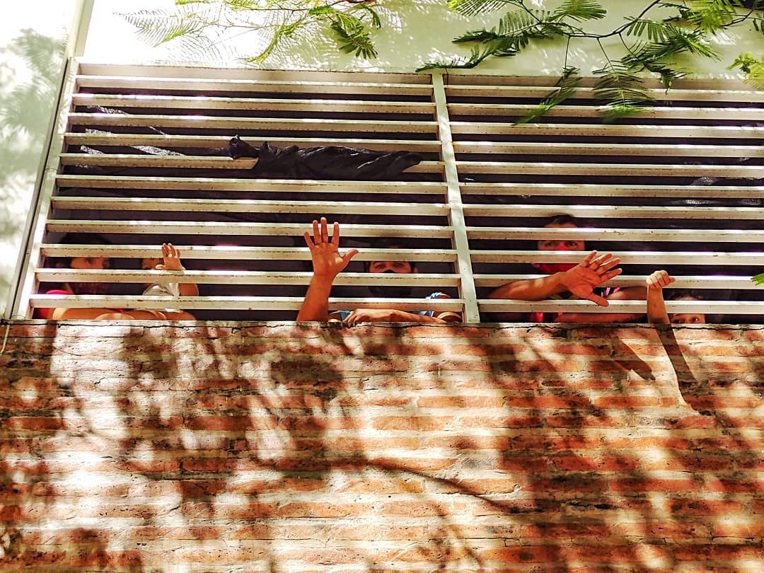 Personas cumpliendo cuarentena obligatoria en un centro ubicado en la Escuela No. 18, en la ciudad de Formosa el 21 de enero de 2021.