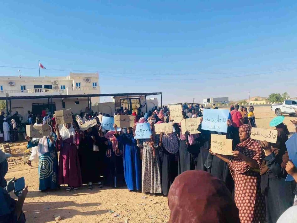 A group of Sudanese women protesting the new visa restrictions in front of Egypt’s consulate in Wadi Halfa, Sudan, June 21, 2023.