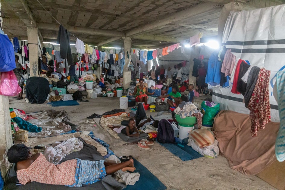 Des enfants haïtiens photographiés dans un site de déplacement, le 16 avril 2025.