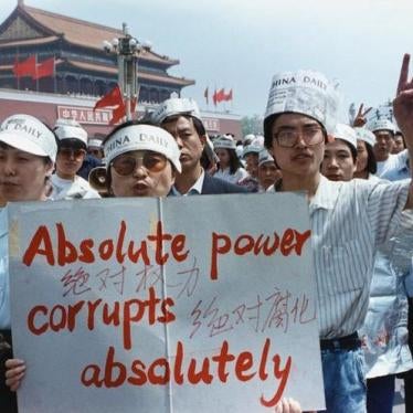  A group of journalists supports the pro-Democracy protest in Tiananmen Square, Beijing, China, May 17, 1989. © 1989 REUTERS/Carl Ho